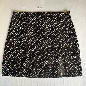 SHEIN Women’s Sexy Summer Mini Skirt size S, Black & White Potka Dots,Front Slit